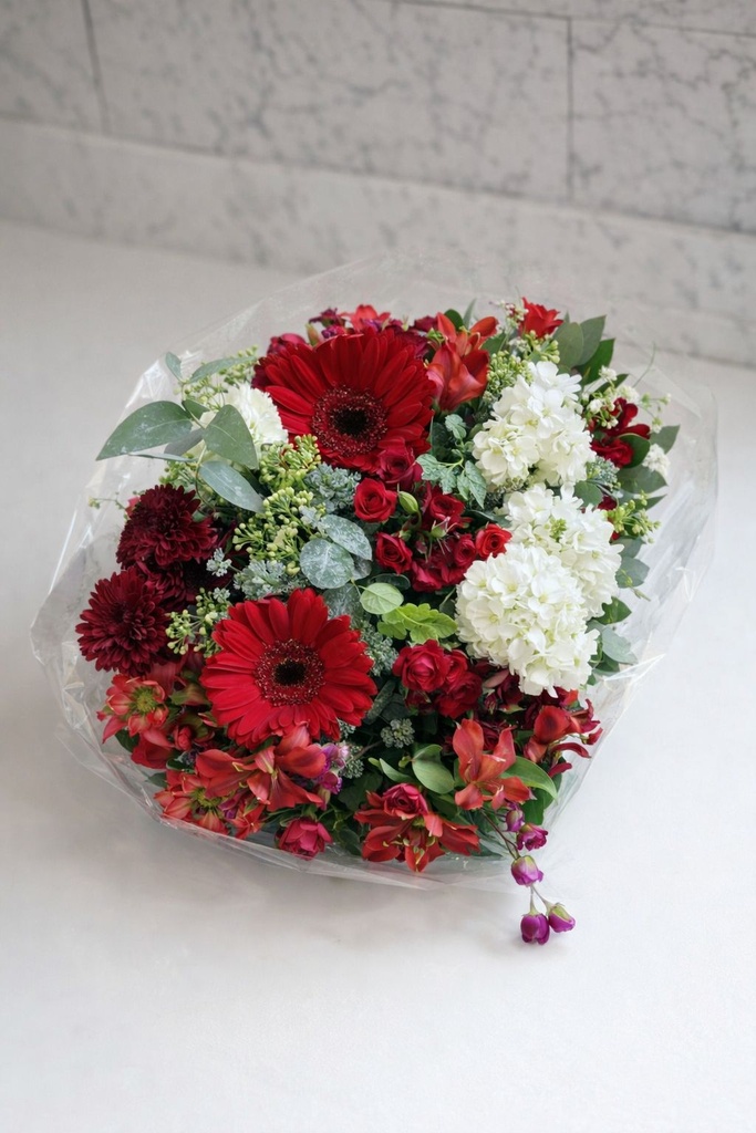 Ramo de Flores Mixtas Rojas 
